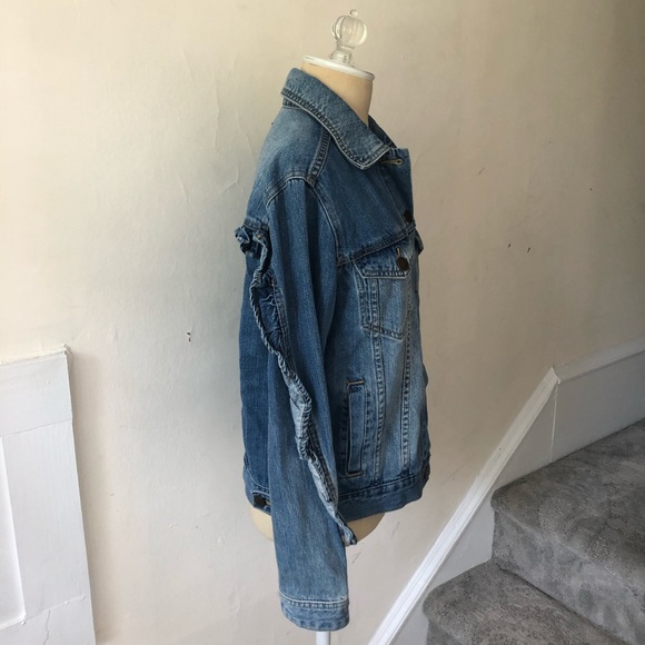 SOLD Who What Wear Ruffle Denim Jacket EUC - Picture 8 of 10